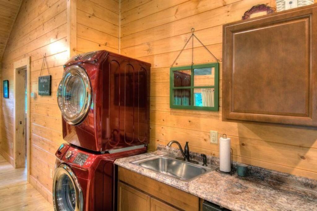 Honeymoon Creek Villa Bryson City Exterior photo